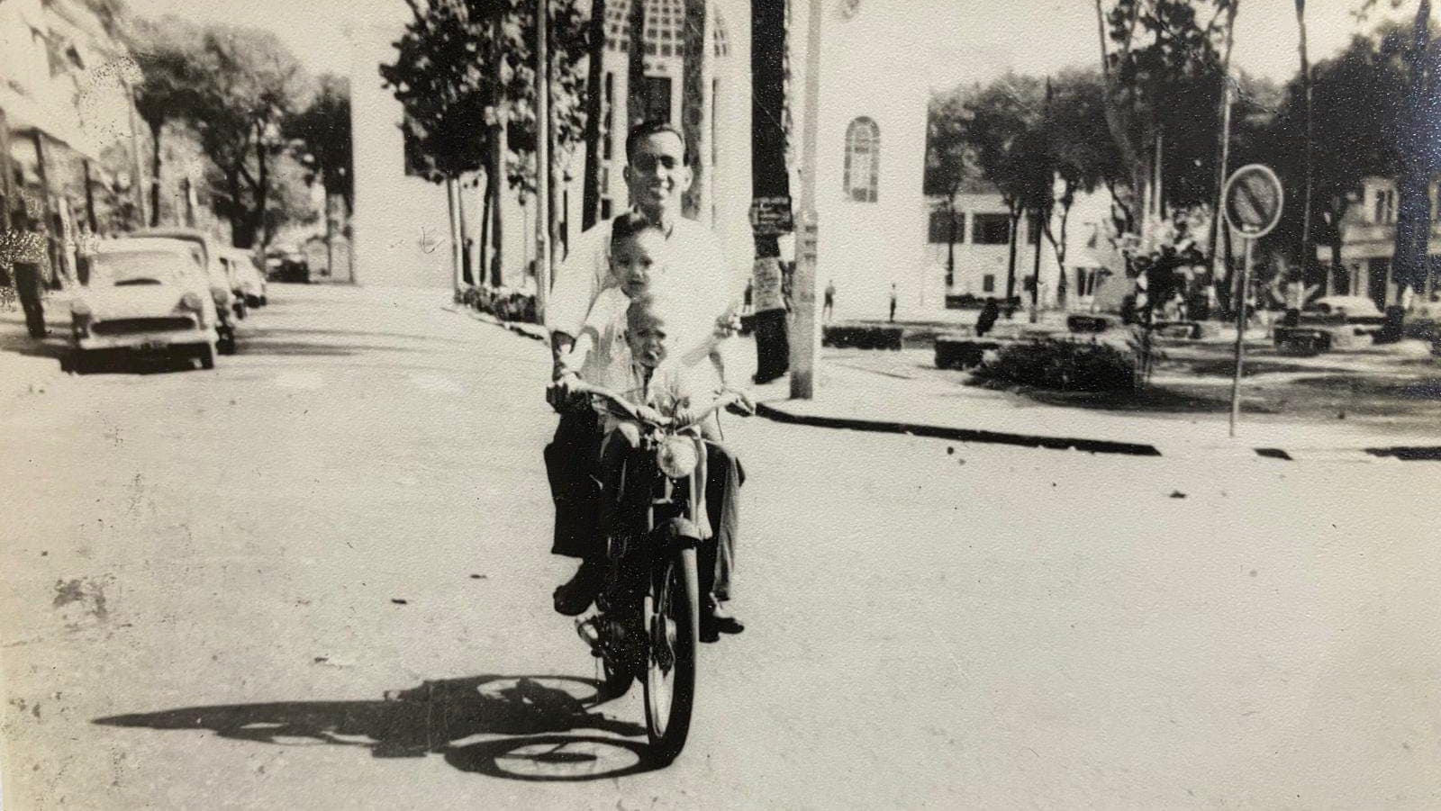Vietnam street scene with bicycle